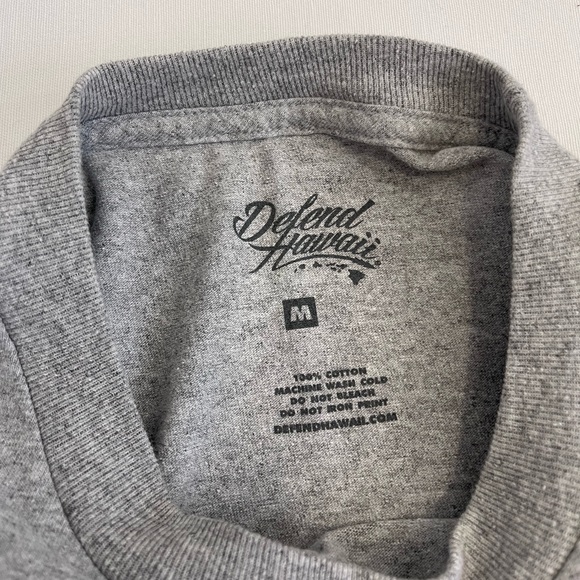 Defend Hawaii Fish and Poi Tee - Picture 7 of 9